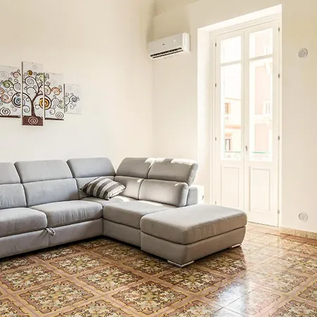 1 Bedroom Beautiful In *
