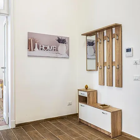 1 Bedroom Beautiful In