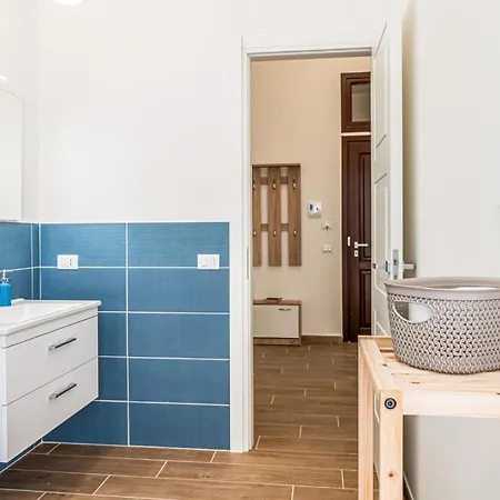 1 Bedroom Beautiful In Διαμέρισμα